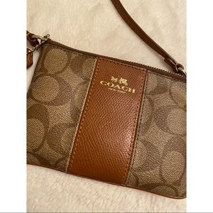 ❌SOLD❌ Coach Wristlet